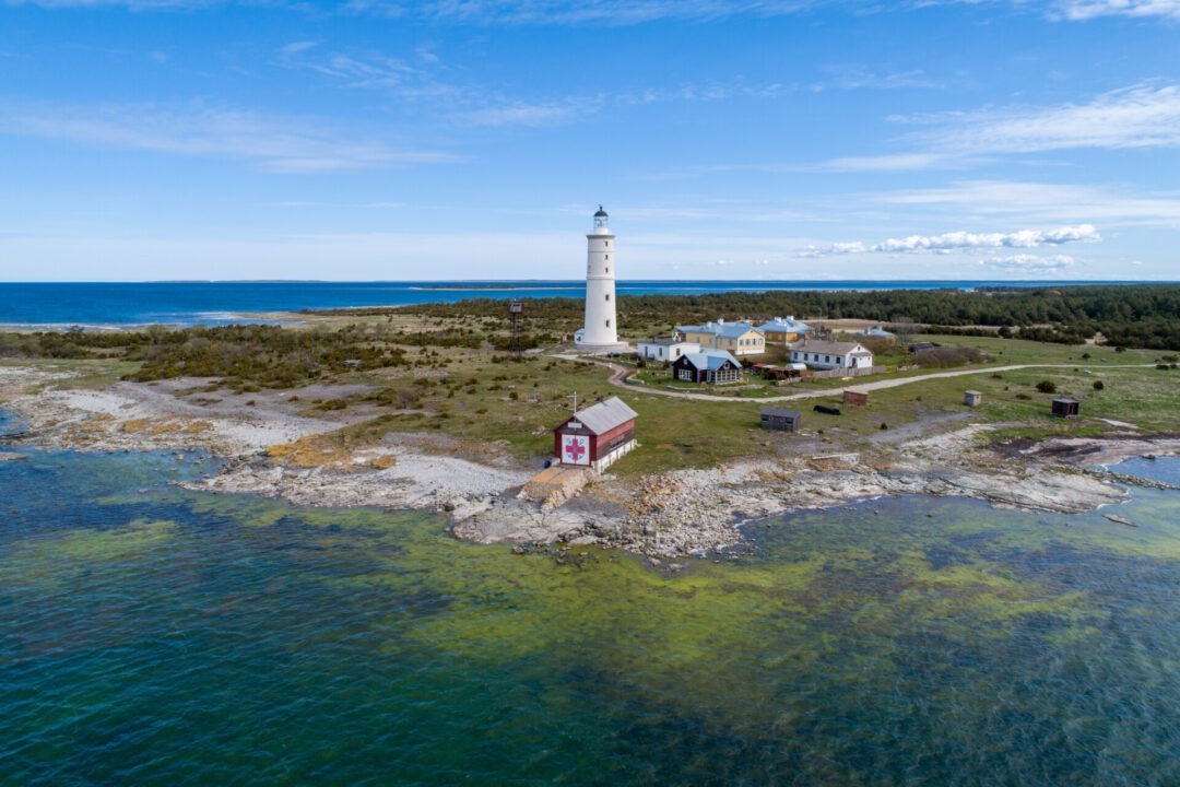 Visit Saaremaa - Vilsandi tuletorn - droonifoto