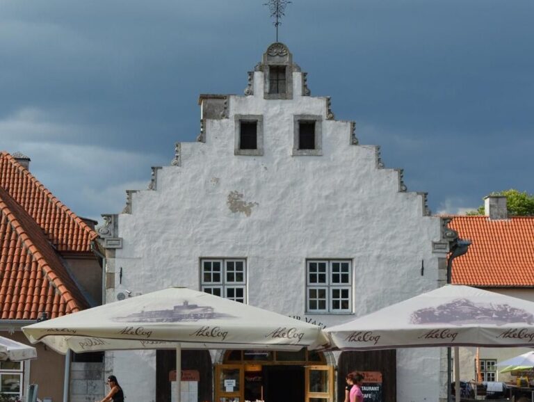 Visit Saaremaa - Kuressaare vaekoda tänasel päeval - foto