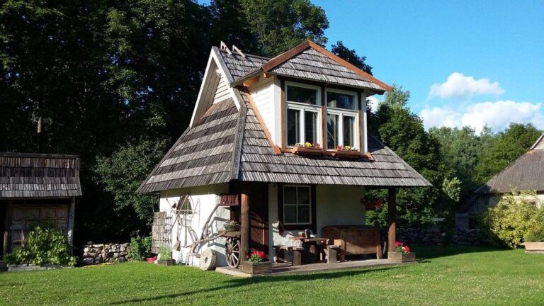 Visit Saaremaa - Kardoni Puhkelaagri saun - foto