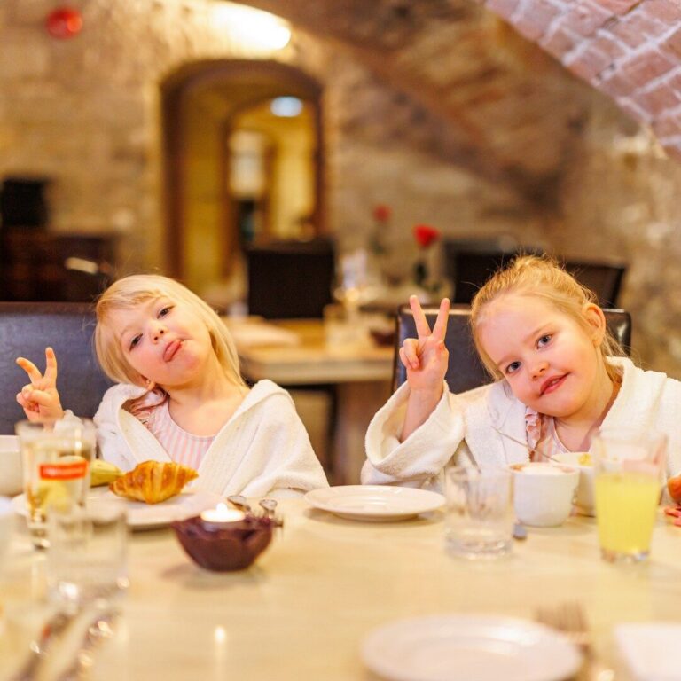 Visit Saaremaa- Grand Rose Spa - hommikusöök kõigile