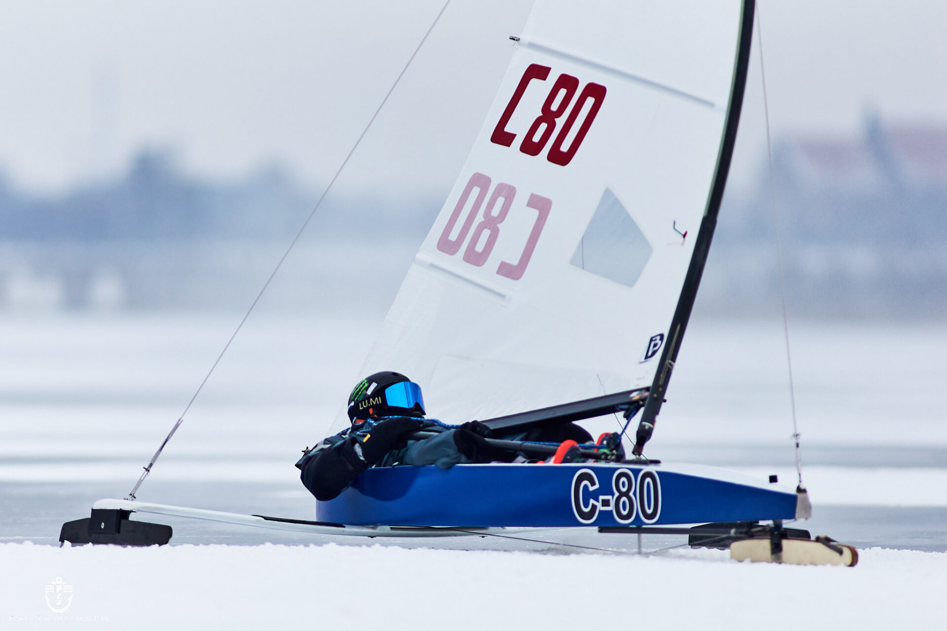 Visit Saaremaa - Veebruari soovitaja Karl purjetamas jääl - foto